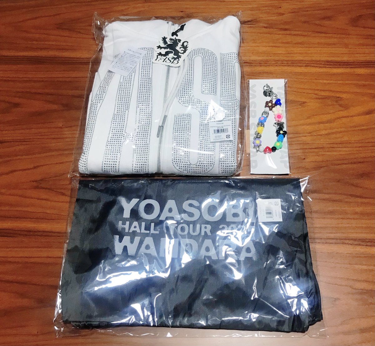 白パーカーかわいすぎる💕 裏起毛がある服は体に熱が籠るタイプだから