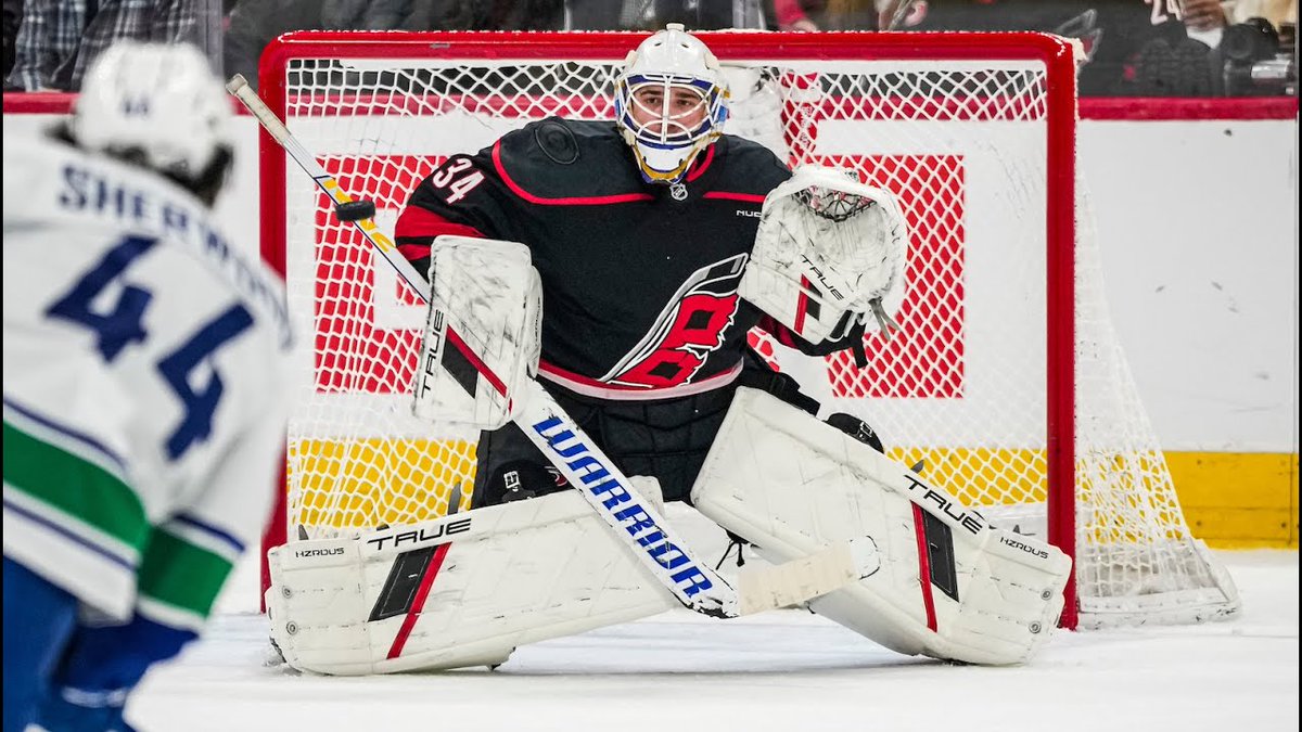 BetRobots's tweet image. www.odds2win🏒TOP-SINGLE TIPS OF THE DAY🏒
( 15 November 🍂)

🇺🇸 NHL
💥Carolina Hurricanes vs Vancouver Canucks
Carolina Hurricanes to win👉@  1.88

💥St Louis Blues vs Philadelphia Flyers
St Louis Blues to win👉@ 2.32

💥New York Islanders vs Utah Mammoth
New York to win👉@ 2.70