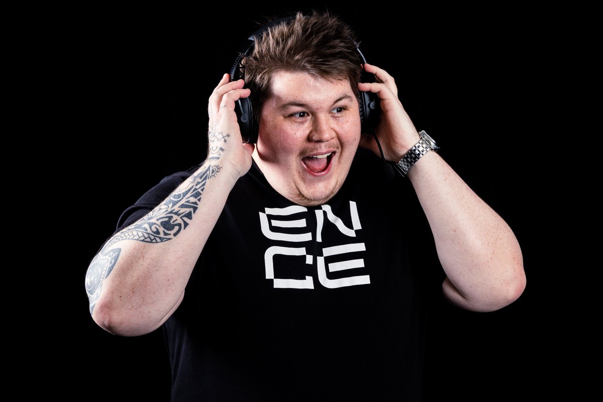 Esplay Suomi tweet media