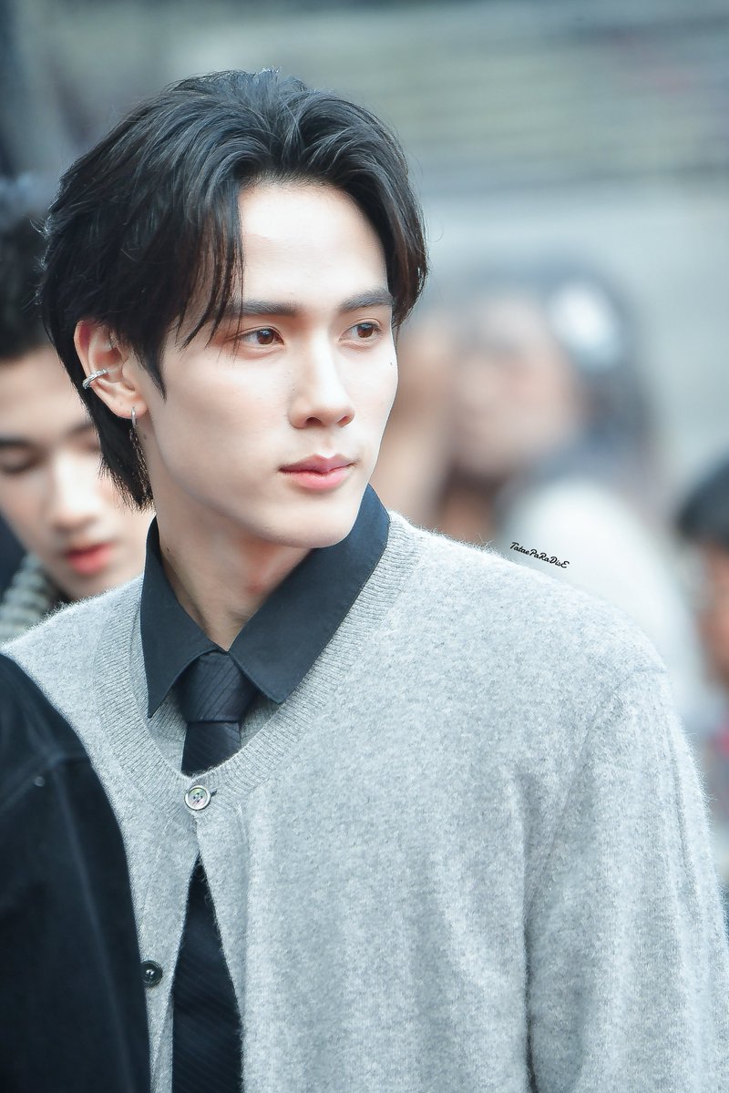 TataeIstheBest's tweet image. นิยามของคำว่า ดีทุกมุมทุกองศา 🥹
. ✨ #EFW2025xSurfJava . #javabh . ✨