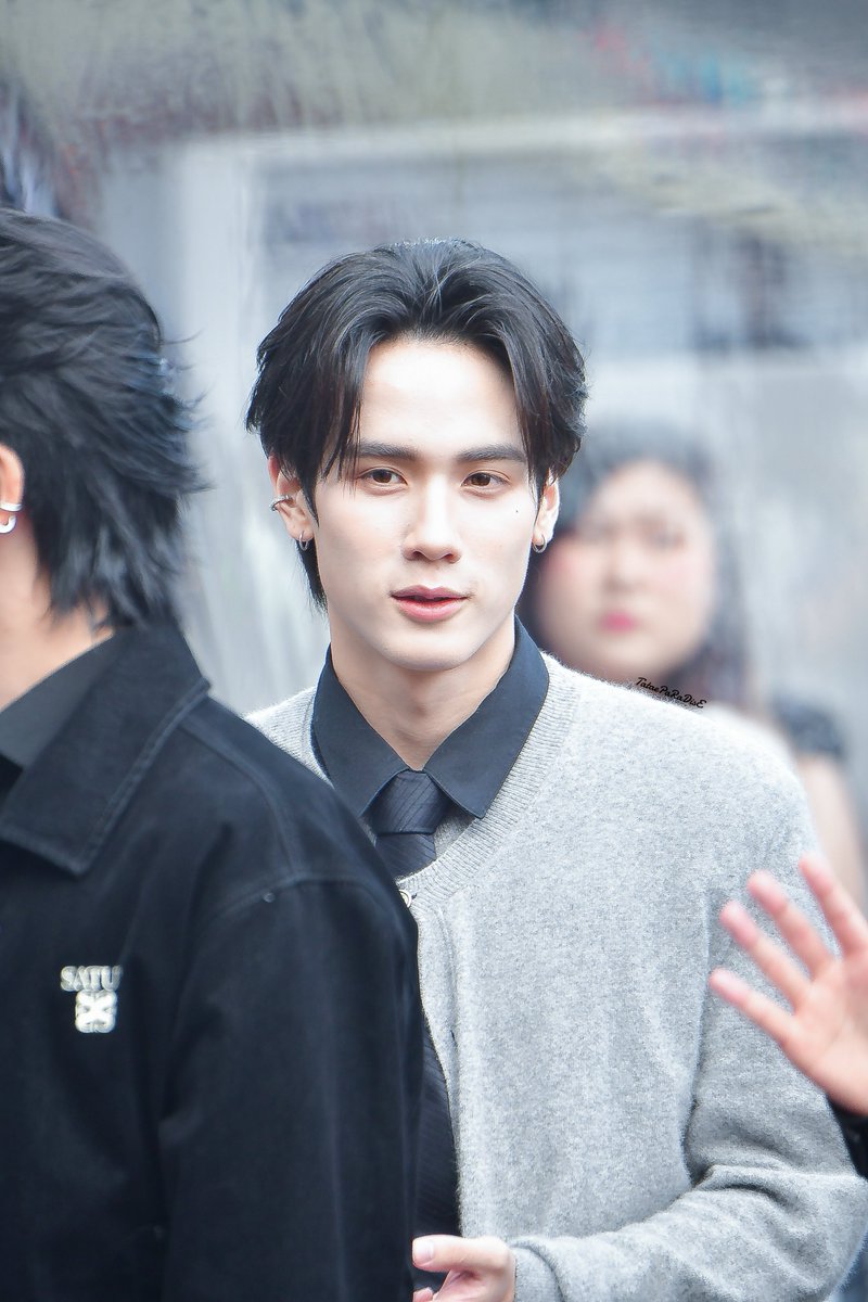 TataeIstheBest's tweet image. นิยามของคำว่า ดีทุกมุมทุกองศา 🥹
. ✨ #EFW2025xSurfJava . #javabh . ✨