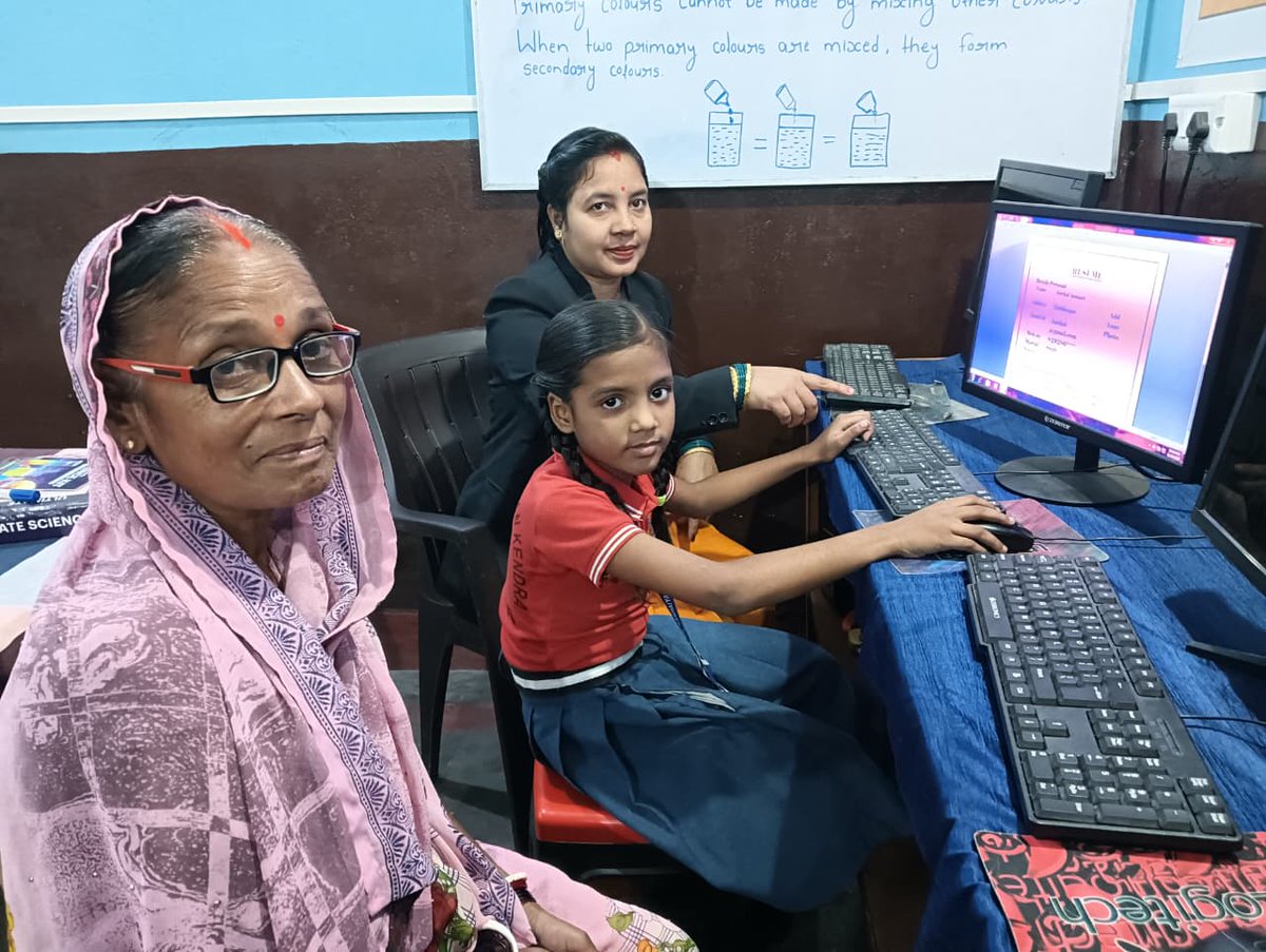 apnipathshala_'s tweet image. Aachal Kumari from Class 2 proudly demonstrated her newly 
acquired skills to her grandmother - a heart-warming moment 
That shows the real impact of Apni Pathshala&apos;s programs. 

Visit: apnipathshala.org
#ApniPathshala #DigitalEducation #EmpoweringStudents