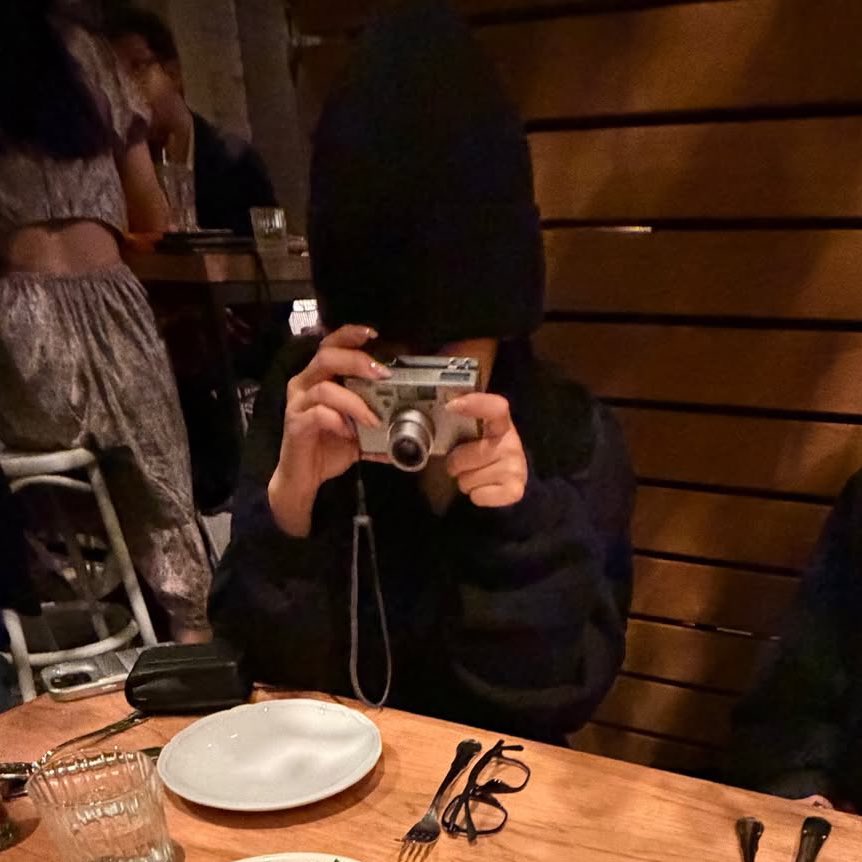 Alex Schwoebel (Producer/Songwriter) Instagram Story with #NINGNING &amp; Amelia Moore (Singer/Songwriter)