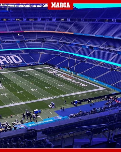 theMadridZone's tweet image. The Bernabéu transformed into a NFL stadium. @AngelRiveroP 🤩🔥