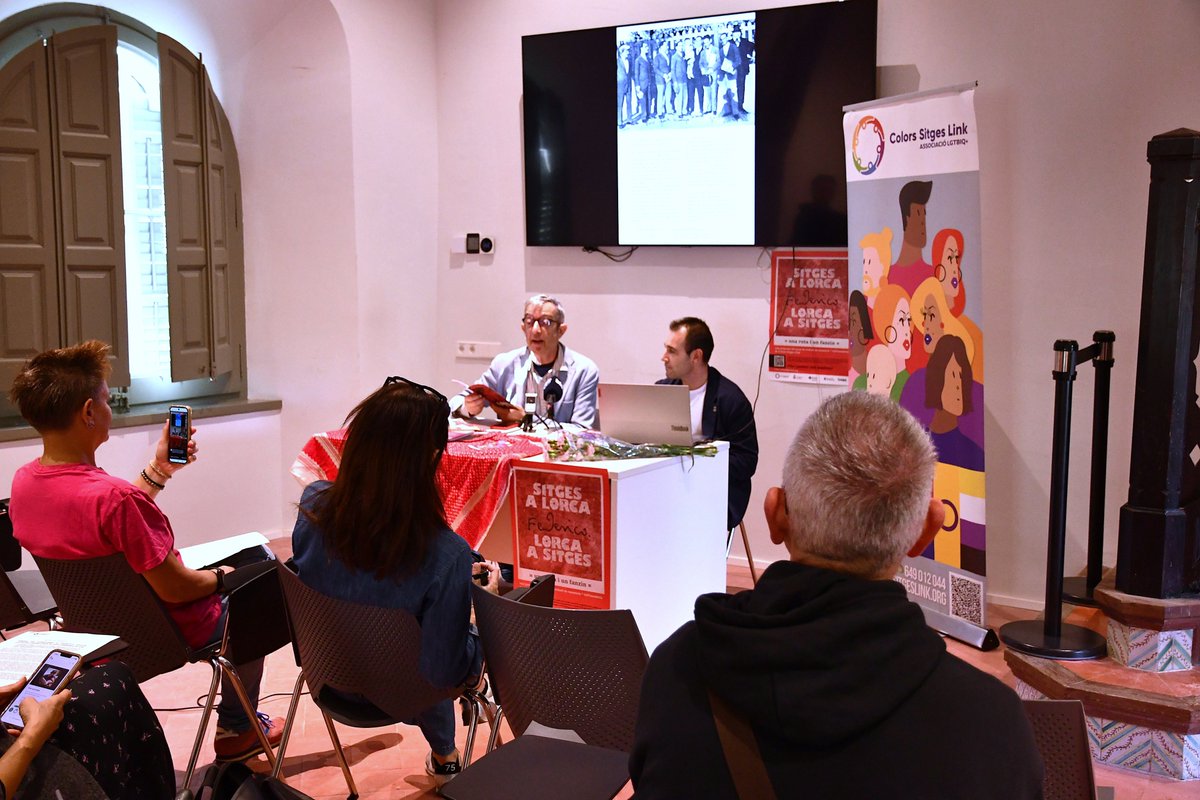 CulturaSitges's tweet photo. 📕 “Sitges a Lorca,Lorca a Sitges”,per redescobrir la seva petjada a la vila
🏴󠁧󠁢󠁥󠁮󠁧󠁿 En conmemoració els 90 anys de l'assassinat i els gairebé 50 de l’homenatge al Prado, amb una experiència cultural guiada pels espais sitgetans que va visitar el poeta granadí.
https://t.co/7GbT0AdL5y https://t.co/dXcB5FCh2n