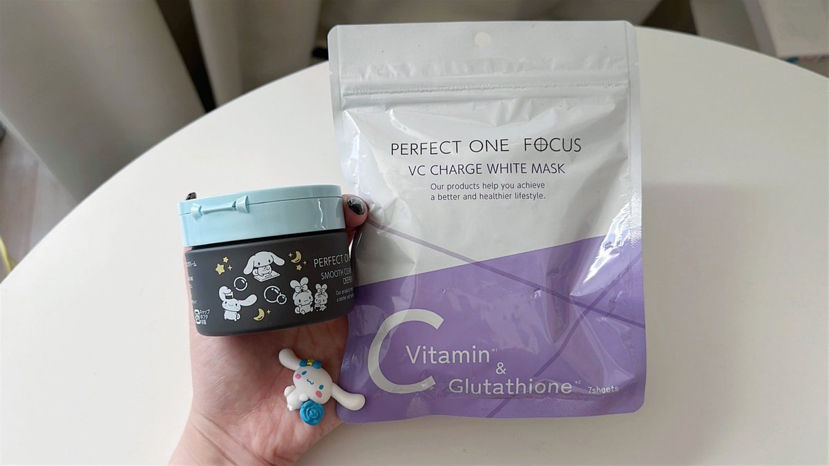 fuyumiin_'s tweet image. このちょこんとしたシナモロールかわいすぎる꒰ ᐡᴗ͈  ᴗ͈ ᐡ꒱🩵
パーフェクトワンフォーカスのシナモロール とポムポムプリン のコラボクレンジング⭐️肌もっちもちなれて大好きなんだけど、 セットでマスコット付。メガ割で30％OFFだからバーム1個分弱お得！コスパバグ！絶対ほしい！ PR