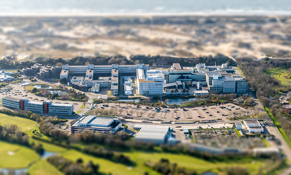 zuid_holland's tweet image. 🚨 Zuid-Holland slaat alarm over kabinetsbezuinigingen op de ruimtevaart. 🛰️ 
We roepen het kabinet op om te blijven investeren in de Europese Ruimtevaartorganisatie ESA, essentieel voor innovatie, banen en opgaven in onze provincie. 👉 bit.ly/49TYlXl #Ruimtevaart #ESA