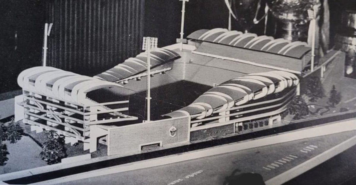 WolvesOnThisDay's tweet image. 📸 A proposed new Molineux stadium designed in 1958.

Plans for the 70,000 seat stadium were rejected by the local council due to concerns over the impact of the surrounding area - particularly Molineux Street

#Wolves | #WWFC