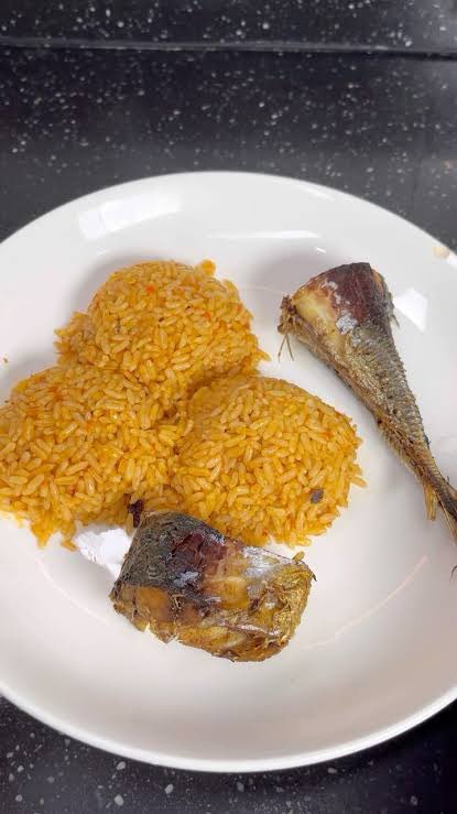 Thebigsoll's tweet image. No matter how sweet the food is

Once it features fish, I am not partaking