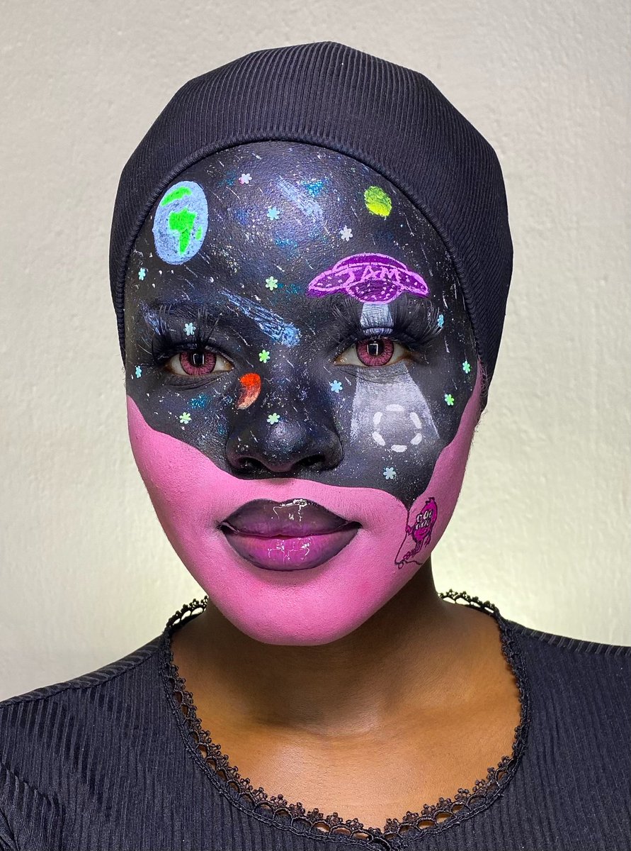 Adiva_Farida's tweet image. Made this months and I spent 7hours (with interruptions of course) on this

But it is one of my least favorite works.

I do think it’s a good one especially with the details. The mascot, the space ship, and the logo knits so well together.

However I have so much disdain for…