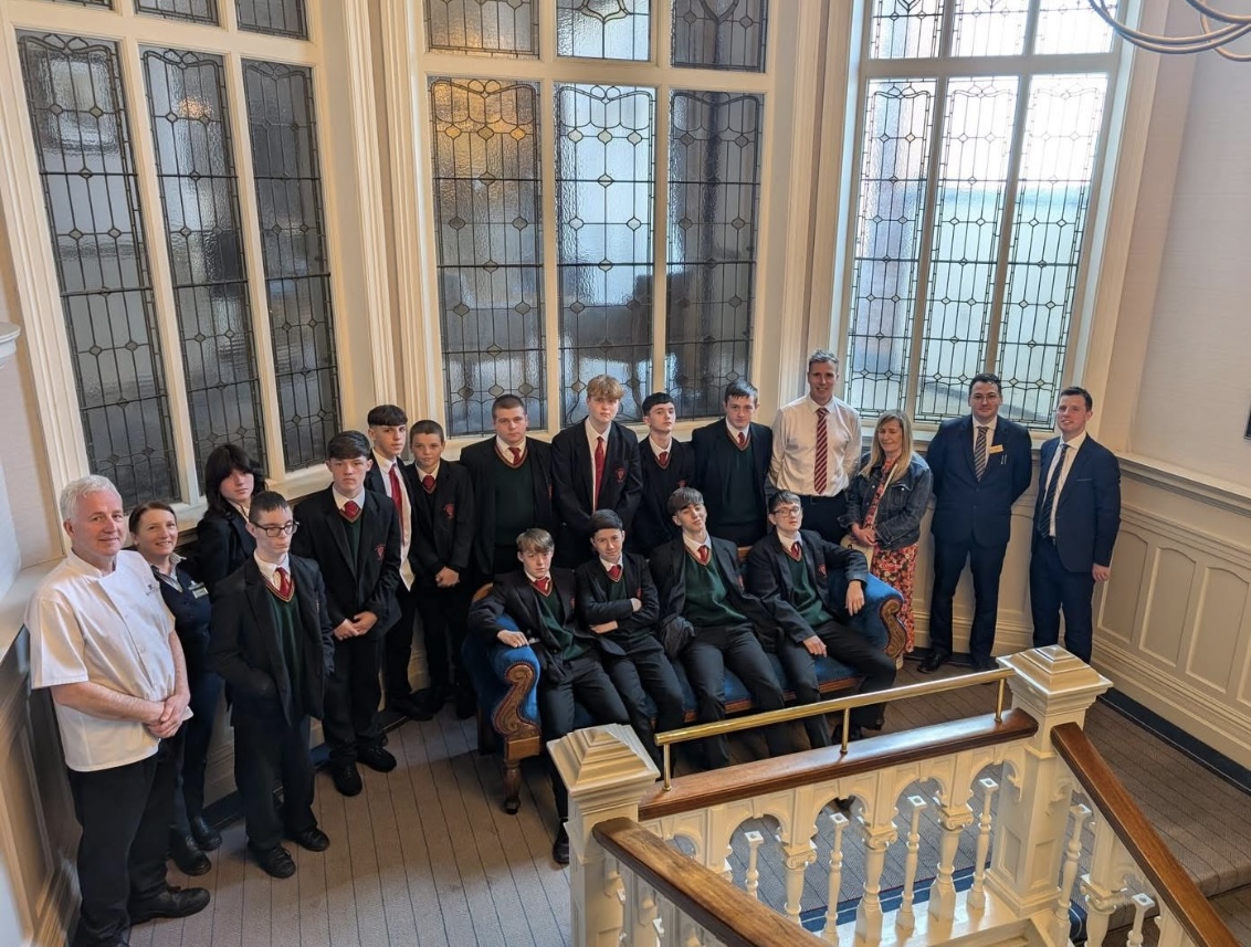 Springboard_UK's tweet image. Your support can change lives. 💜
By partnering with Springboard, your business helps people gain skills, confidence &amp;amp; real careers in hospitality.🌟
👉 Get involved: loom.ly/YrUjO08

#Springboard #Hospitality #ChangeLives