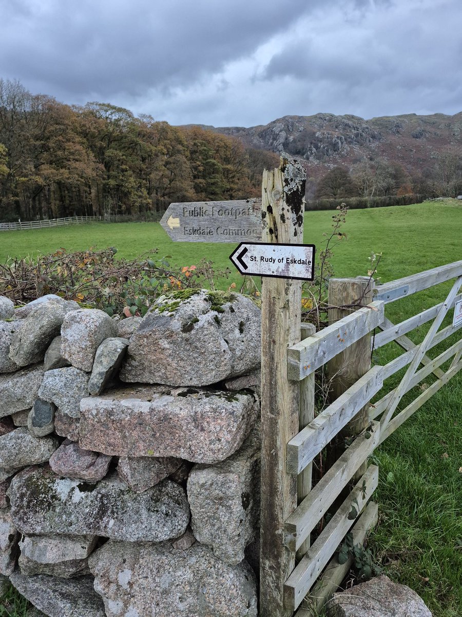 #FingerpostFriday No prizes for guessing where. #LakeDistrict #Lakes #Cumbria <a href="/FingerpostFri/">Fingerpost Friday</a>