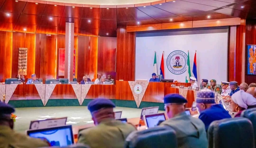President Bola Ahmed Tinubu on Thursday 13 November 2025 received a comprehensive presentation on the Research Paper by participants of Course 33, National Defence College (NDC), Abuja. The high-level session...

More>> tinyurl.com/PresPaperC33