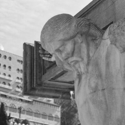 El cielo proclama la gloria de Dios. 

#granada #viernesdelseñor #viernesdefavores