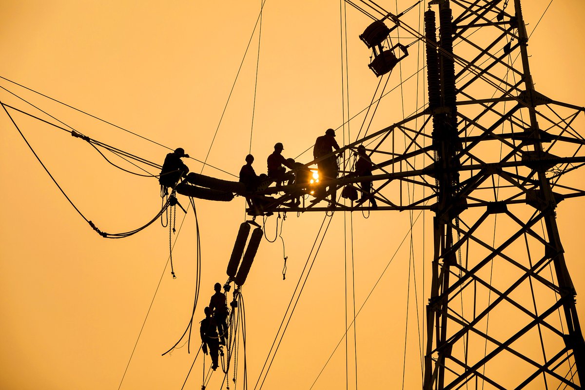 Frontlinestory's tweet image. #FrontlineFocus: China&apos;s power system gets smarter &amp;amp; more flexible

As #China rapidly expands #renewable energy, it is also boosting the flexibility and resilience of its #power system, ensuring clean, safe, and efficient #electricity for all. 

⚡ Key Progress
🔹Power…