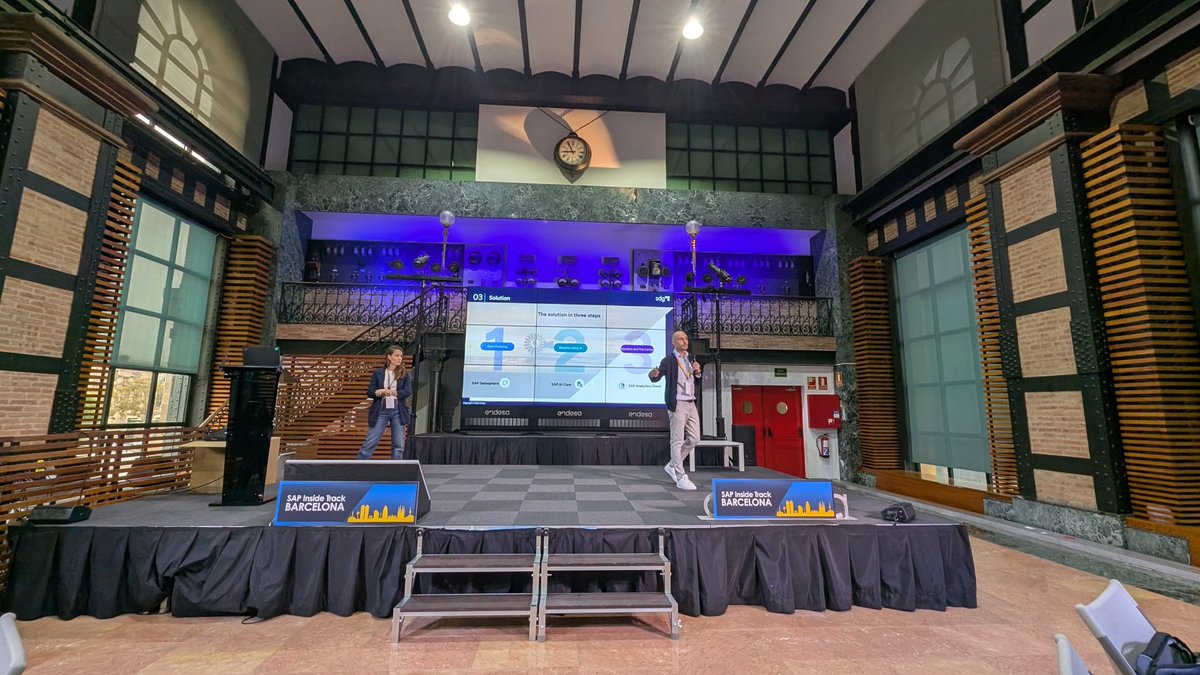 First participant on stage sharing their proposal for <a href="/AUSAPE/">AUSAPE</a>  Hackathon final
#SITBCN