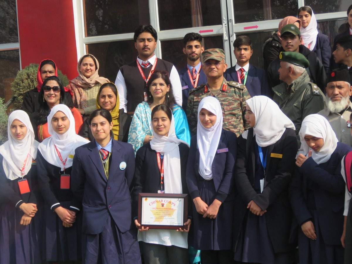 KupwaraTerriers's tweet photo. #AGSWayneKupwara shines at #NationalChildren'sDay Felicitation Ceremony held at Srinagar.Malik Hadiya Nazir &amp; Suhail Ahmad of AGS Wayne were felicitated by Zonal President #AWWA #ChinarCorps for their Outstanding performance in both academic and Co-curricular activities.
#VajrDiv https://t.co/rk0kEjGsEx