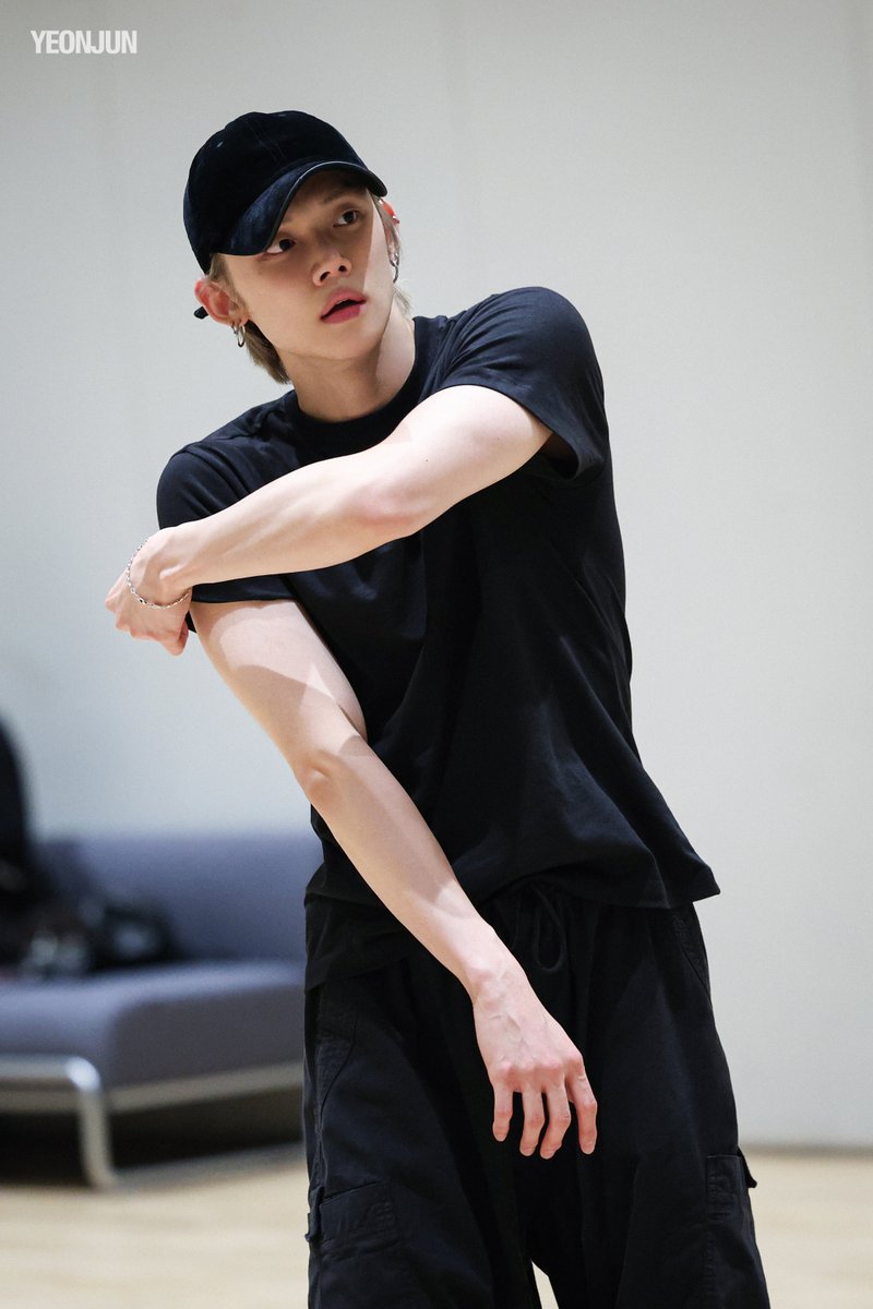 ヨンジュン まとめ売り おまけつき 2025年最新】txtヨンジュンの人気