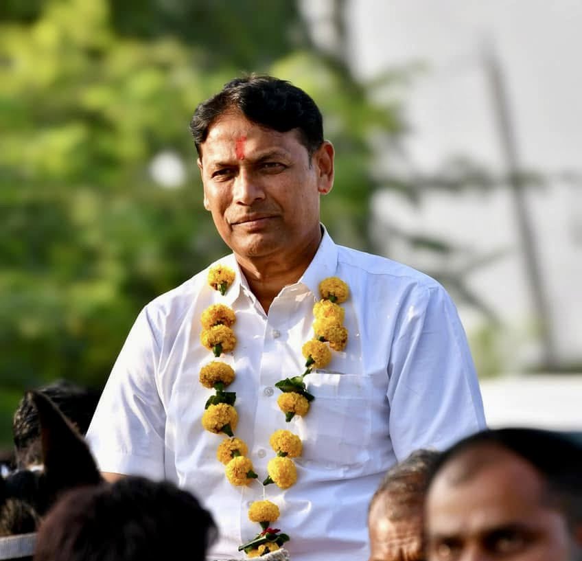 अंता में कांग्रेस के <a href="/pramodjainbhaya/">Pramod Jain Bhaya</a>
की जीत के मुख्य कारण- टिकट का जल्द ऐलान, <a href="/INCRajasthan/">Rajasthan PCC</a> की एकजुटता, भाया की टीम, पार्टी के दिग्गजों का प्रचार, प्रभारी <a href="/AshokChandnaINC/">Ashok Chandna</a> का मैनेजमेंट, <a href="/SachinPilot/">Sachin Pilot</a> का रोड शो, <a href="/ashokgehlot51/">Ashok Gehlot</a> का प्रचार, भाया की क्षेत्र में सक्रियता,बीजेपी की देरी