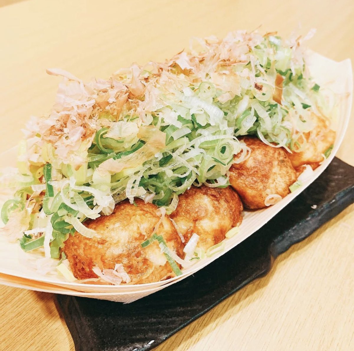 たこやきさん これぞ本気のたこ焼き！」と胸を張れる味 This is takoyaki at its finest.