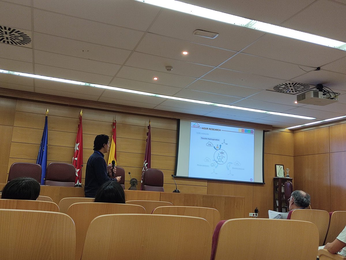 kevin_mgc's tweet image. Last friday I had the opportunity to participate in the &quot;VI Brain Wars: The Future is in your hands&quot; with an oral presentation. It was a very pleasant experience! 🤓 @RSEQ_STMadrid @ucm_ecs_chapter