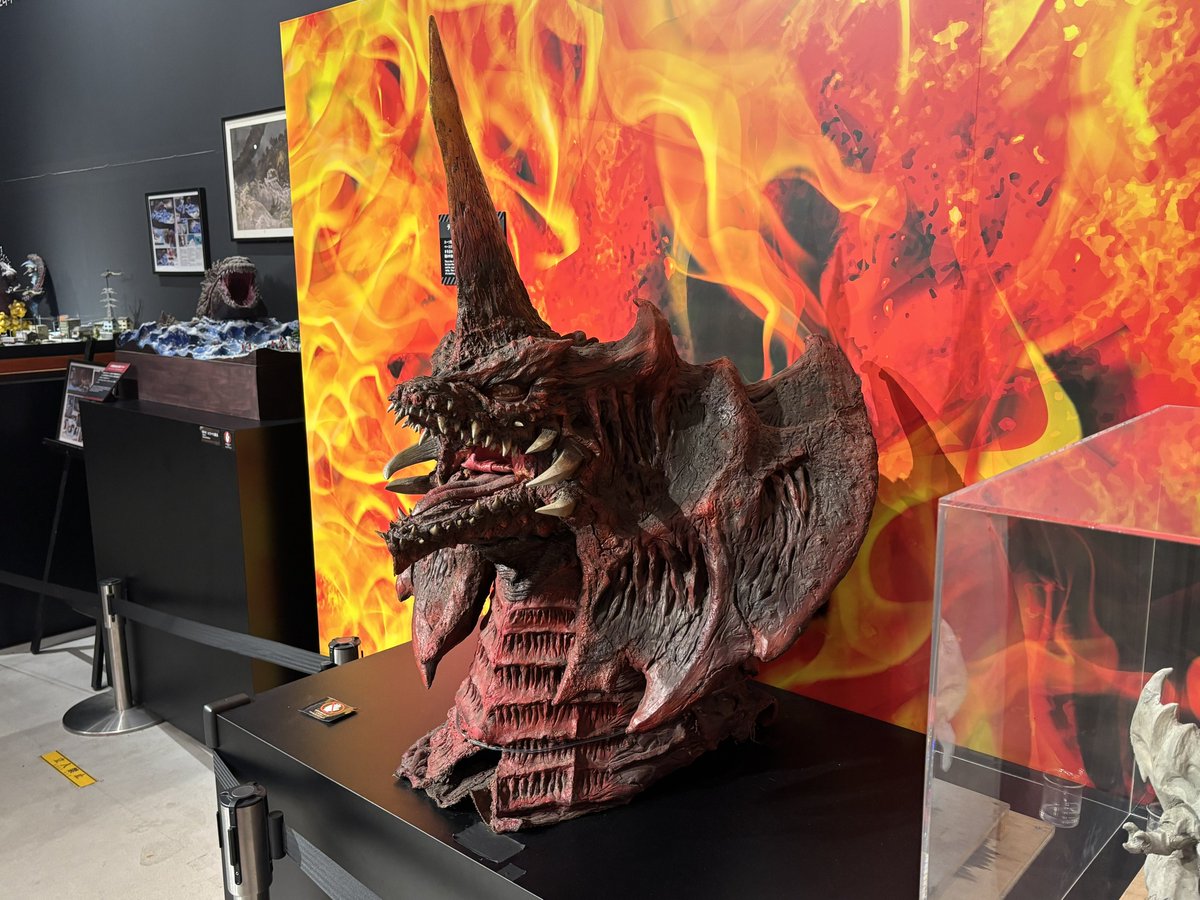 Post by Z(ゼータ)クロス/玩具コレクター on X: ゴジラ、死す…！