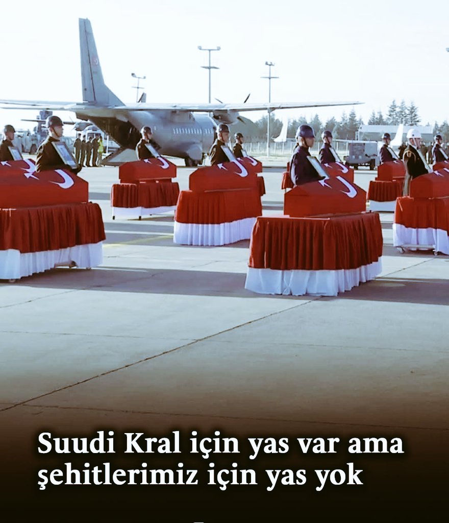 AliBerham's tweet image. #DEVRİMLE KURULMUŞ OLAN #TÜRKİYE 🇹🇷 CUMHURİYETİ #DEVLETİ’NDE " YÖNETİMSEL ÇÜRÜMÜŞLÜK NE ZAMAN SON #BULACAK.?

AKP ve AKP'yi oluşturan çağdışı çürümüş zihniyet Suudi #Kral için yas ilan ederken şehitlerimize için yok dedi neden.?

20 vatan sevtan sevdalisi askerimizin şehit-
