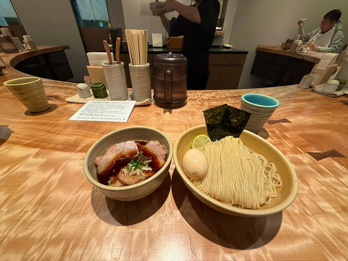 CEOsamohan's tweet image. つけ麺好きじゃないのに友達に無理やり連れてこられて70年ぶりにつけ麺食ったけど人生で初めてうまいと思った、どころかめちゃめちゃうまかった、これまで本当につけ麺バカにしてましたすみませんでした