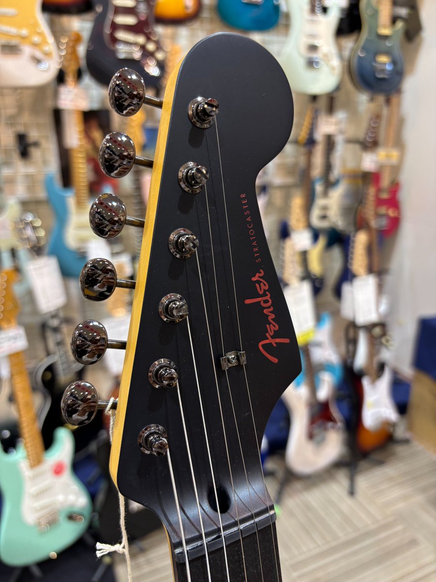 Fender Stratocaster ローズ指板　ブラック Yahoo!オークション -「ローズ指板」(JAPAN) (フェンダー)の落札相場