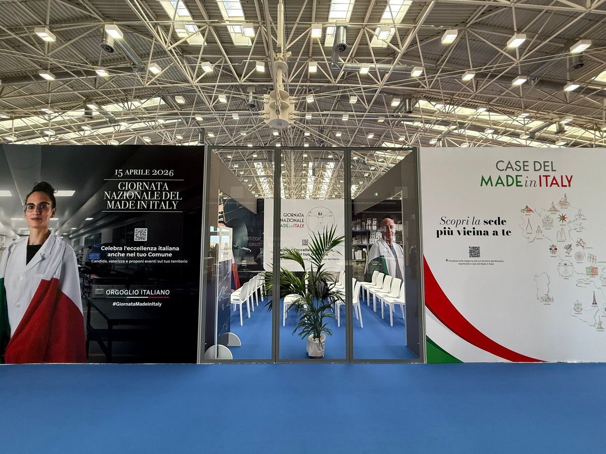 mimit_gov's tweet image. 🇮🇹 #ANCI2025 | Il #MIMIT alla 42ª Assemblea #Anci a supporto dei #Comuni Italiani. 
Tra gli incontri ospitati presso lo stand del Dicastero quello sulle #CasedelMadeinItaly per dialogare sulle innovazioni territoriali.
mimit.gov.it/it/notizie-sta…