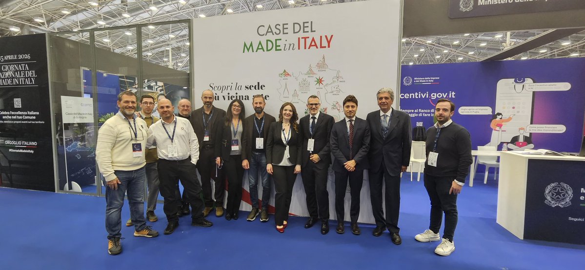 mimit_gov's tweet image. 🇮🇹 #ANCI2025 | Il #MIMIT alla 42ª Assemblea #Anci a supporto dei #Comuni Italiani. 
Tra gli incontri ospitati presso lo stand del Dicastero quello sulle #CasedelMadeinItaly per dialogare sulle innovazioni territoriali.
mimit.gov.it/it/notizie-sta…