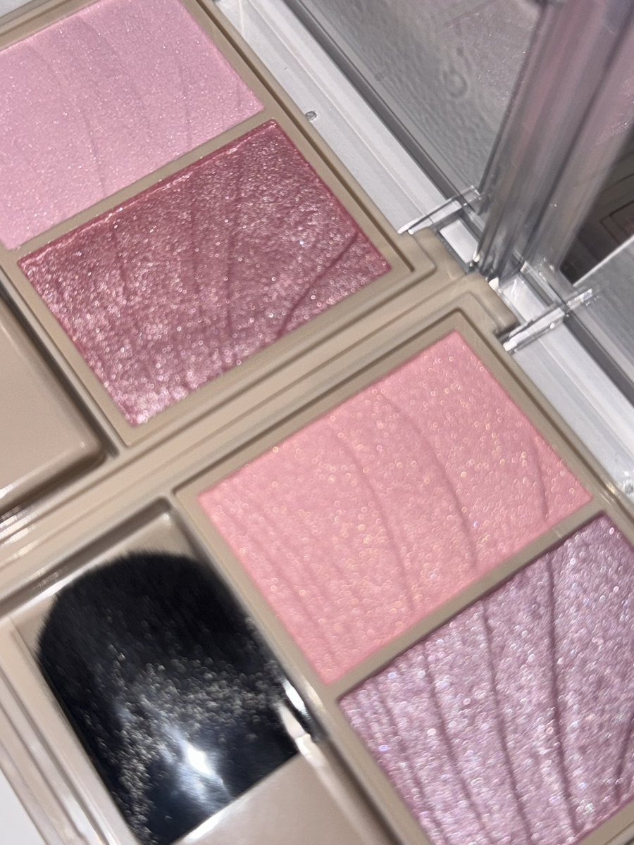 ※[最終値下げ]【新品未使用】チーク♡２点セット 11/16発売のヴィセ新作チーク マツキヨでフラゲしたよꕀ꙳‼︎ ツヤツヤ