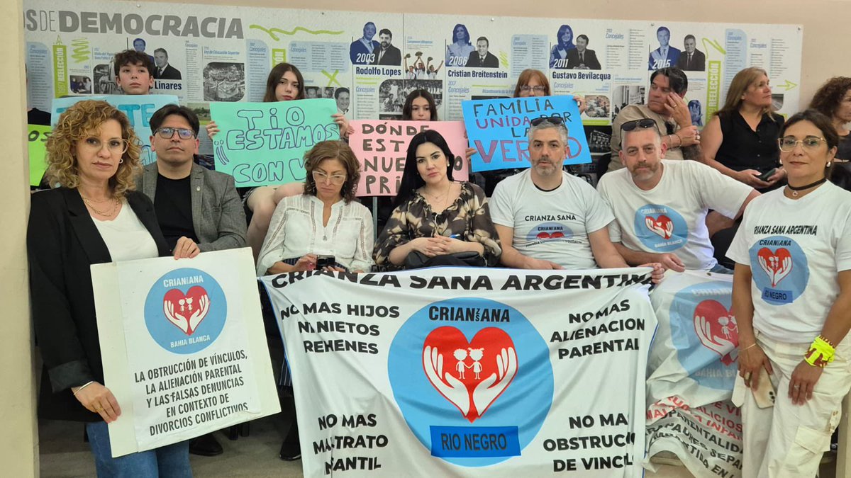 Ayer en sesión del Concejo Deliberante nos visitó la ONG @crianzasanaargentina con este interés: “No venimos a pedir al Concejo que haga de juez penal. Venimos a proponer que asuma lo que sí es su competencia: poner a Bahía Blanca a la vanguardia en VISIBILIZAR, PREVENIR,