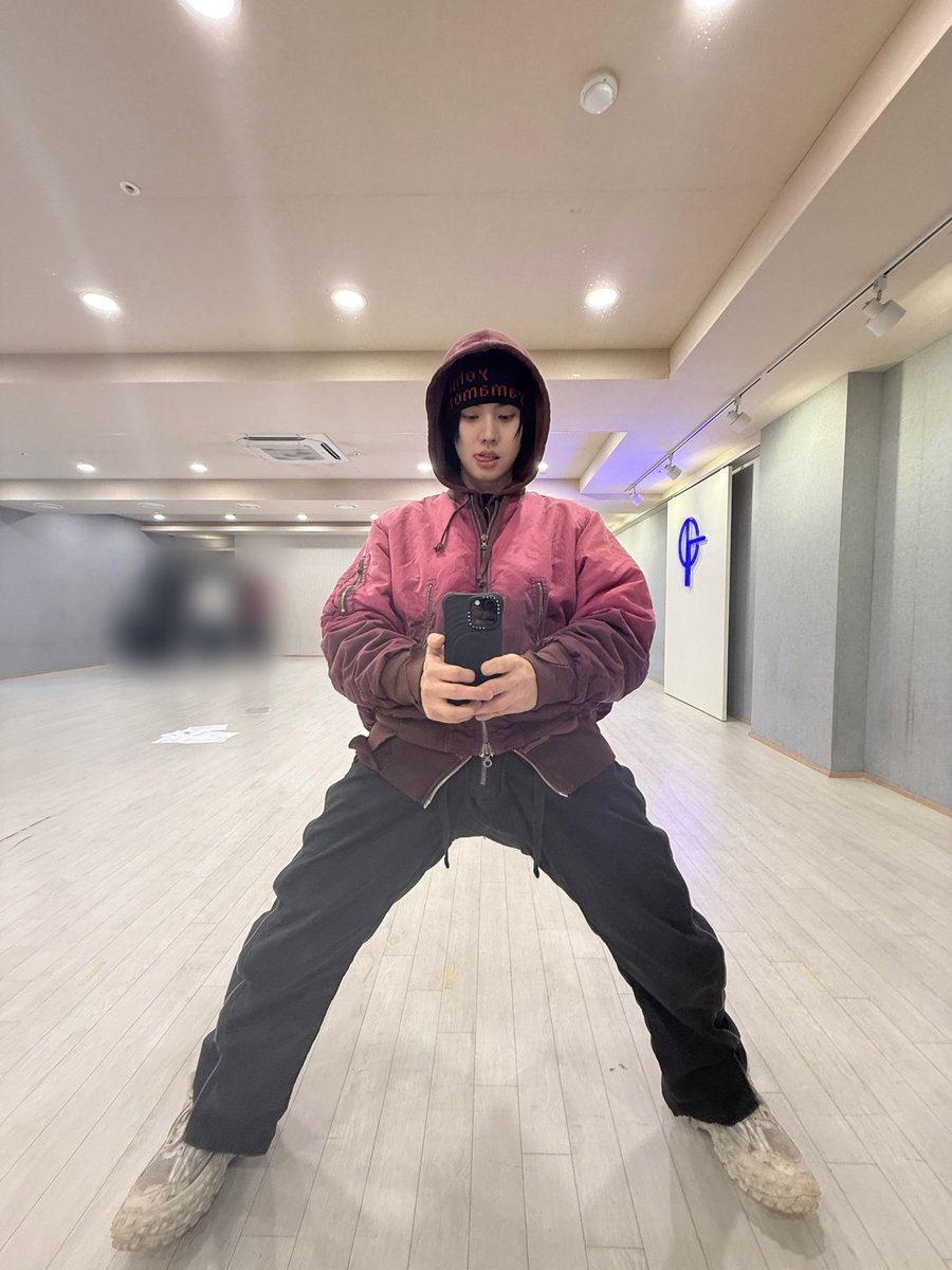 WINLOOK tweet media