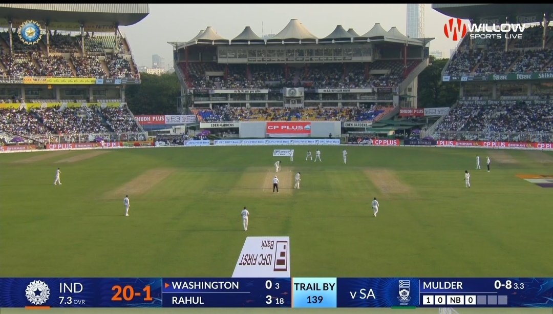 ragav_x's tweet image. Packed Eden Gardens 🔥.

Traditional test centres like Kolkata, Mumbai, Chennai, Delhi never disappoints.