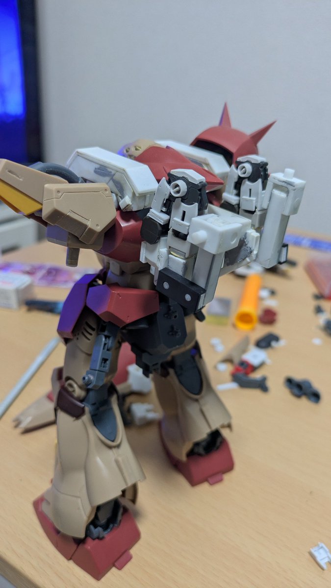RYODAI46216867's tweet photo. #ガンプラ
HG　メッサー
だいぶ久しぶりの更新
スジボリ等はしていたが武器を完成させるのにダレていた。 https://t.co/MkAkMfDWmY