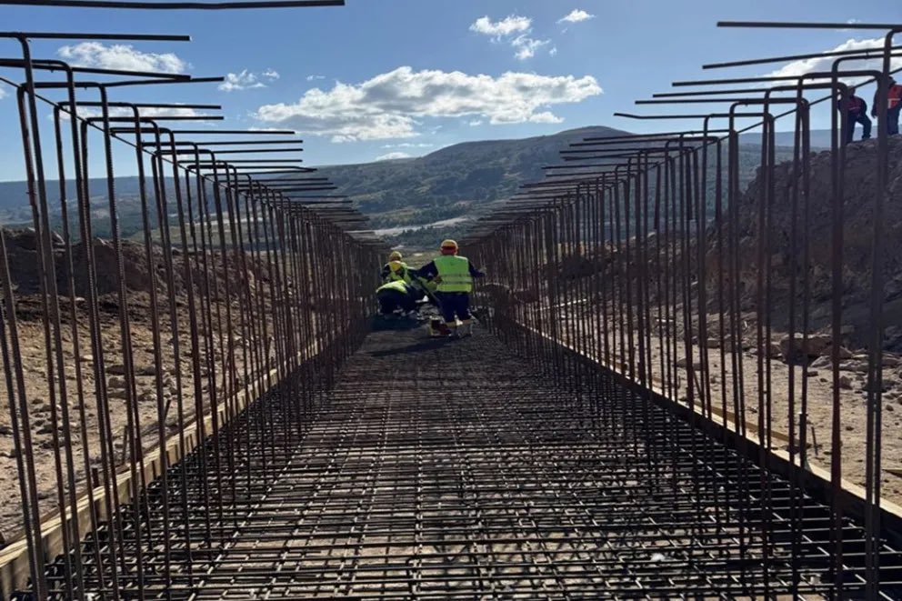 #Obrasviales
La pavimentación entre Pino Hachado y Litrán registra 45% de avance

Leer más👇
neuqueninforma.gob.ar/noticias/2025/…