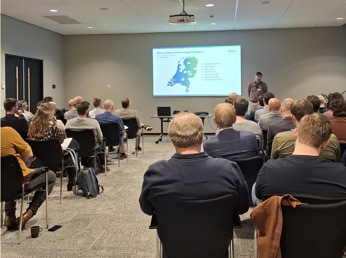 Bij de Smart Energy Hubs Conference deelde collega Stef Aerts de aanpak van Firan om #energiehubs te ontwerpen en op te schalen.

📊 Wat werkt in de praktijk om #netcongestie te verlichten?
• Datagedreven ontwerpen
• Slimme tooling
• Heldere kaders
• Samenwerking