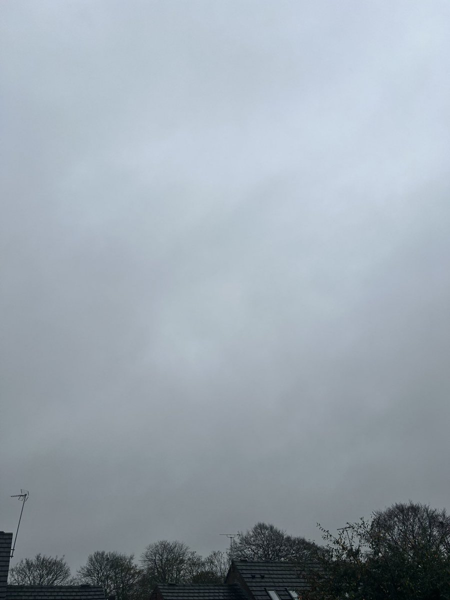 MGenesisInvest's tweet photo. #Fintwitt Pogodowe wybryki nigdy nie miały wypływu na zaplanowany trening, wyjątek huragan 🌀 😅
#Sport #Biegam #running #FinFit https://t.co/kzeuJRIv7u