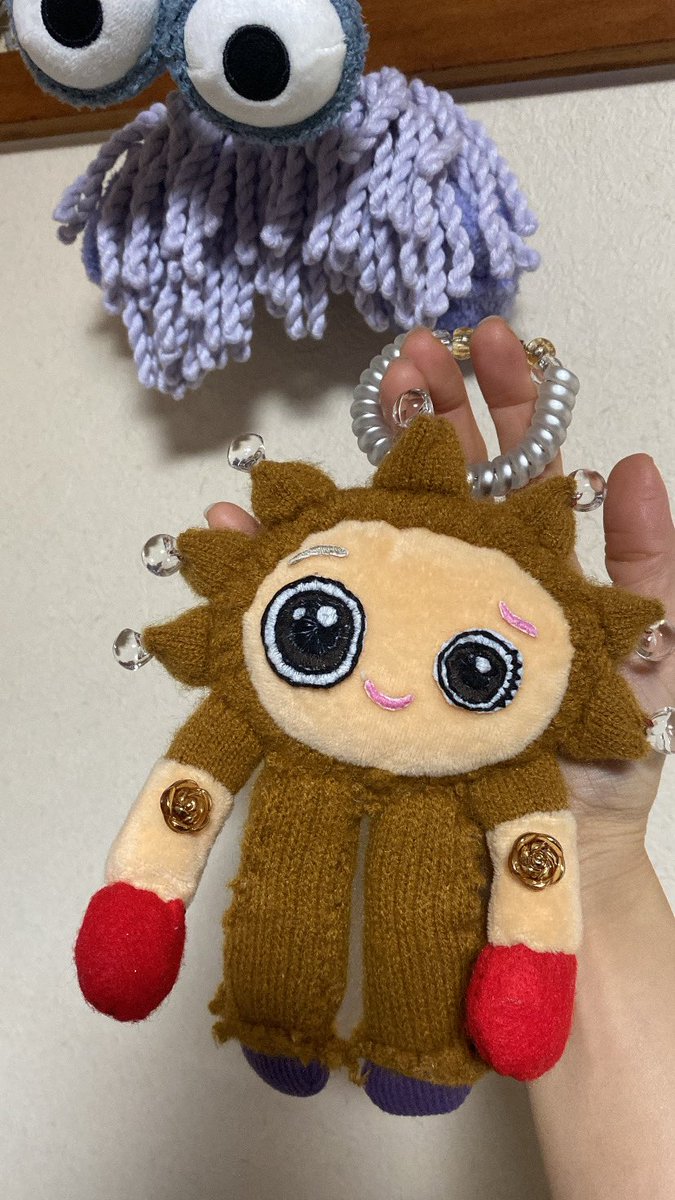 suga2kyu's tweet image. てと できあがりました☀️🧤💕
大満足🫶✨

(ほんまはなぁー
編みぐるみで作りたいよねー)

#XG
#青いリアタイマクパ
#XG_CHISA
#CHISA