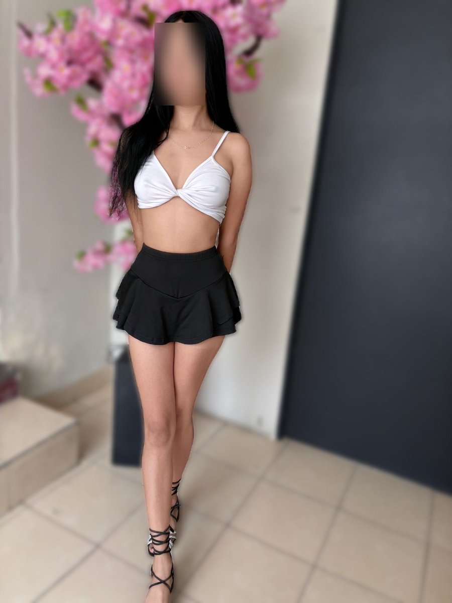 Yo me portó como tú me digas amor ❤️ mi WhatsApp es el 81 1170 8439