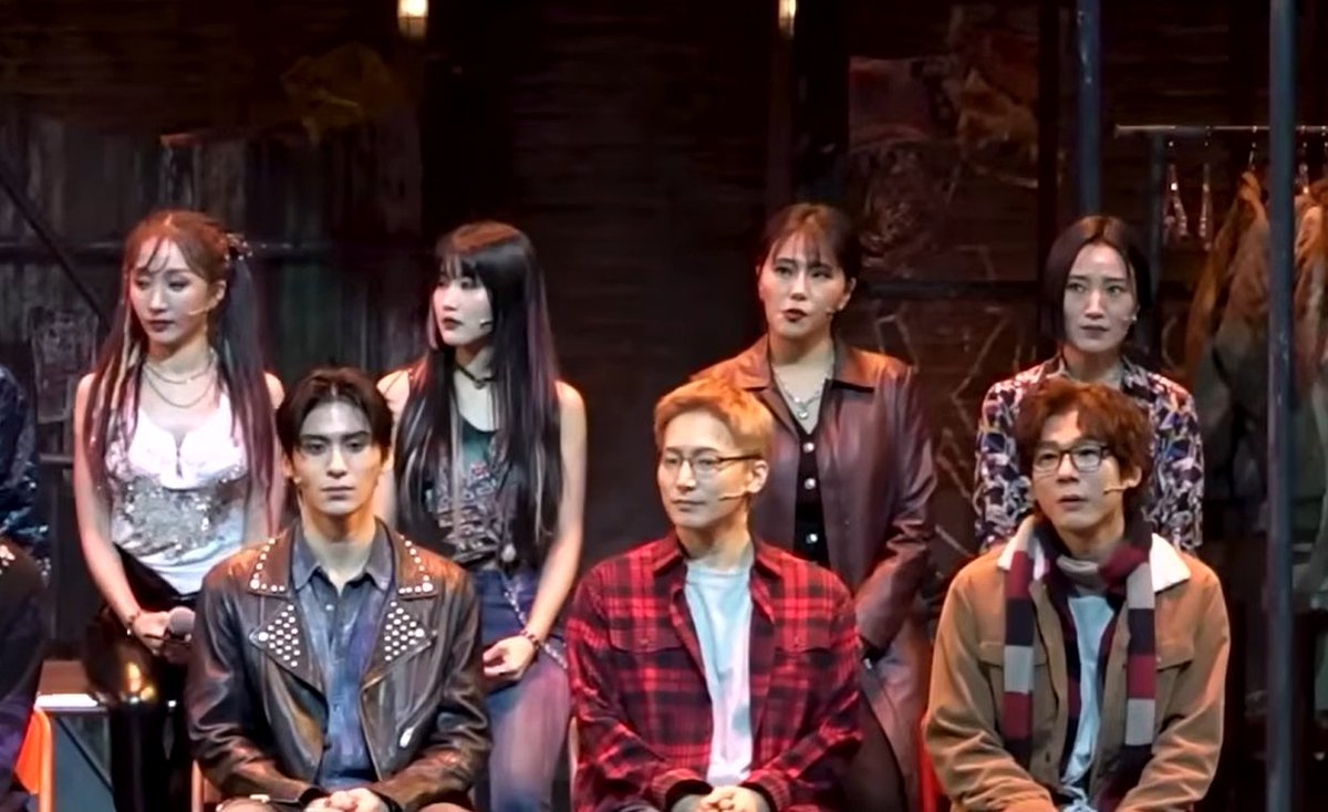 맨윗줄의 Team성소수누나들 개무섭고개웃김