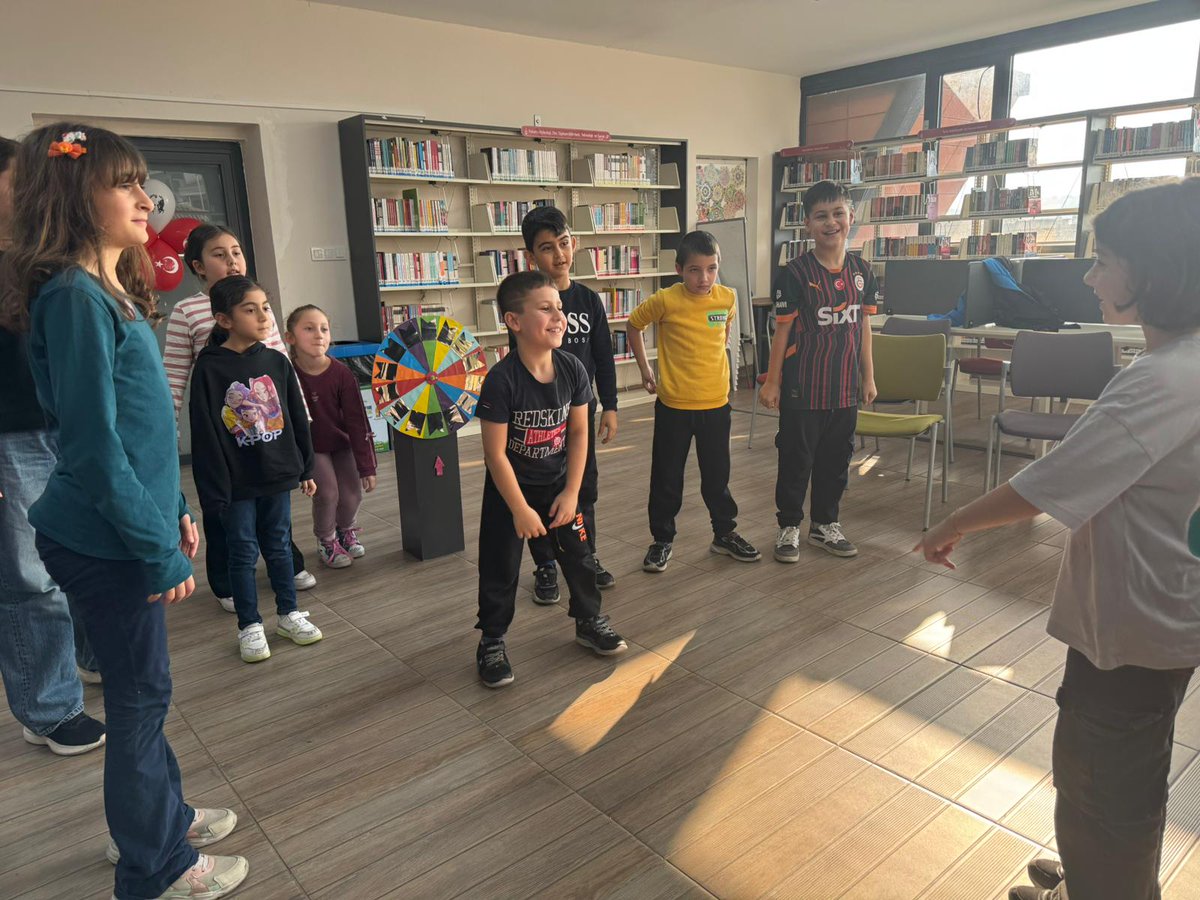 Beyoğlu Belediyesi Piripaşa Kütüphanesi'nde 
“Neşeli Görevler Atölyesi" gerçekleştirdik