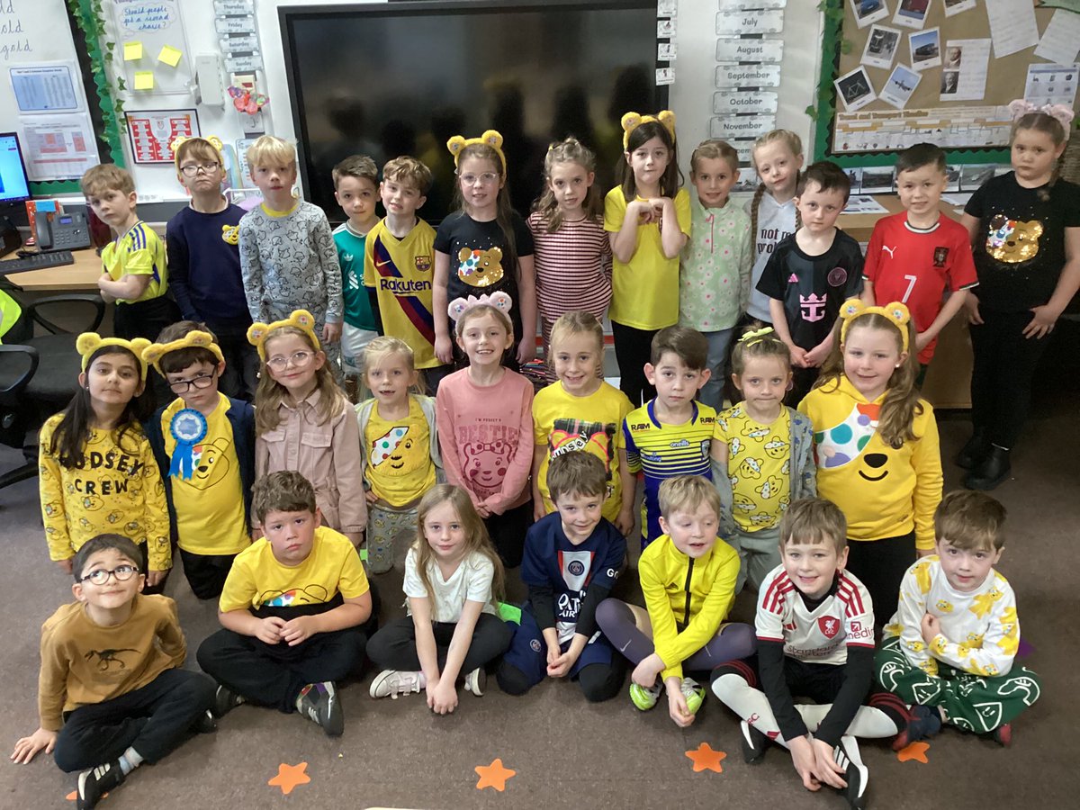 MapleTree_GSP's tweet image. Children in Need Day has arrived in Maple Tree class.
😁
#ChildreninNeed