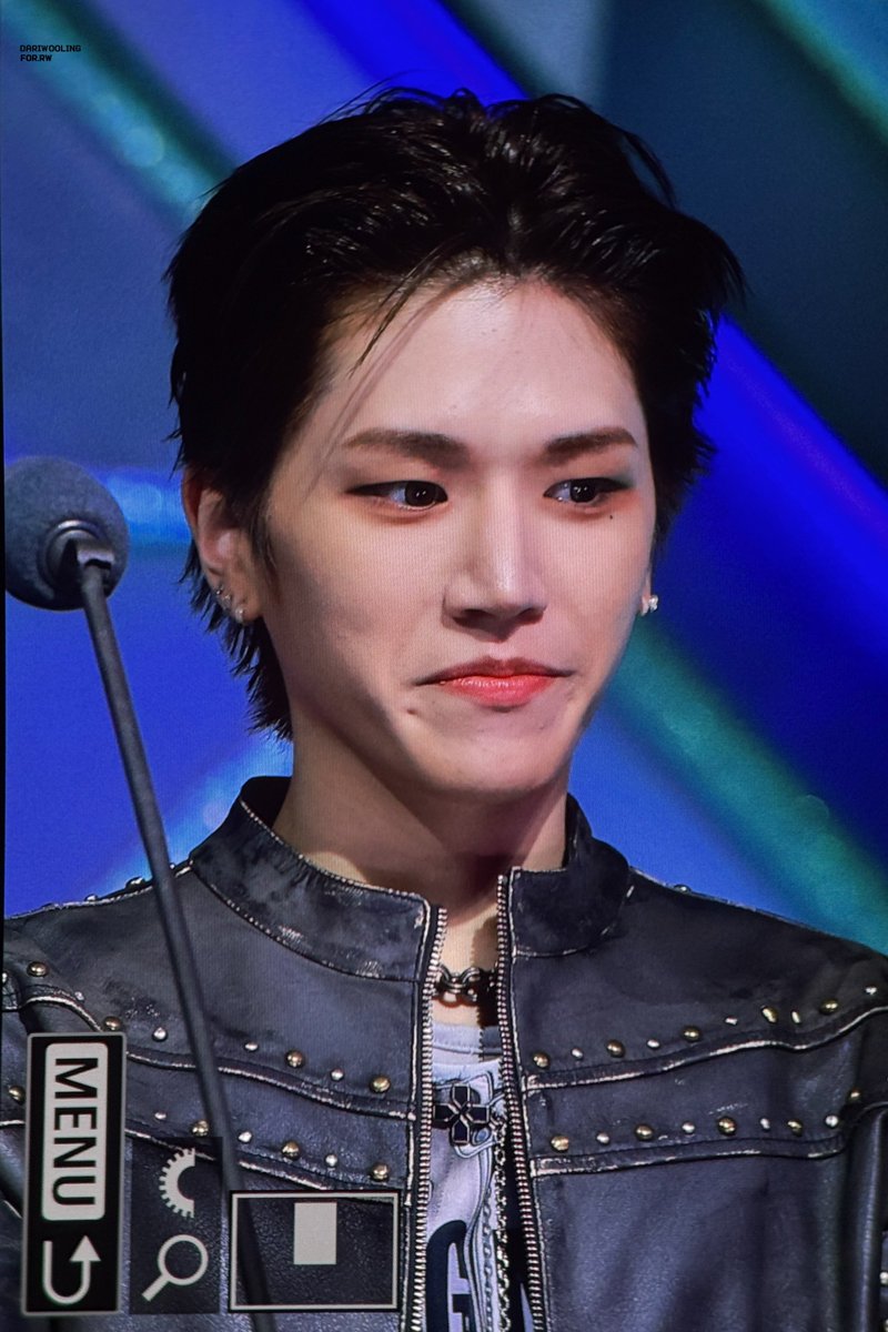 Dariwooling tweet media