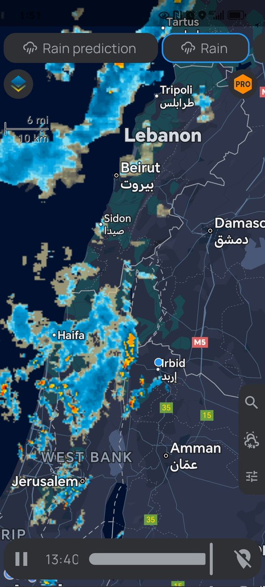 Statisticizer's tweet photo. حزام مطري غزير شمال مدينة اربد الأردن الان. https://t.co/FMItWfF5Iz