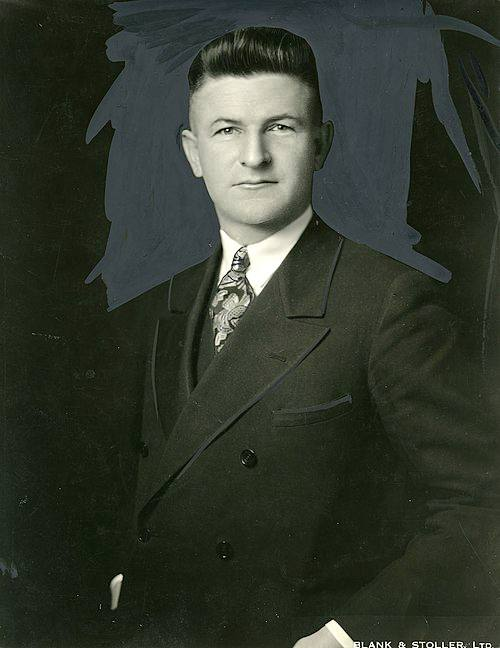 On November 13, 1892, in Canada, Mykhailo Luchkovych was born — a writer, translator, and the first member of the Canadian Parliament of Ukrainian origin. 

Luchkovych was a co-founder of the largest socialist and social-democratic party in Canada — the Cooperative Commonwealth