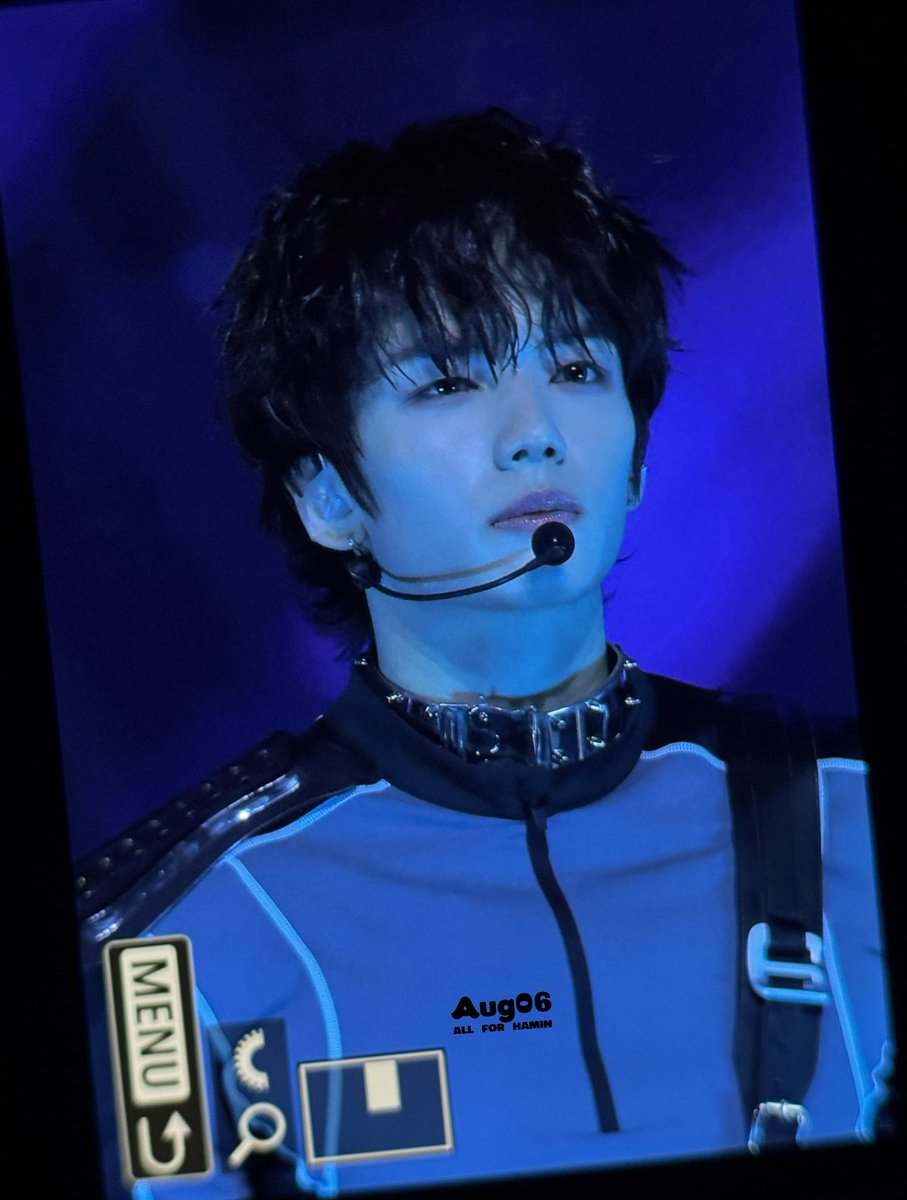 Aug06_MIN's tweet photo. 251114 KGMA 
#SMTR25 #HAMIN #하민 #李河民 #KGMA2025 https://t.co/vCz2WFwknD