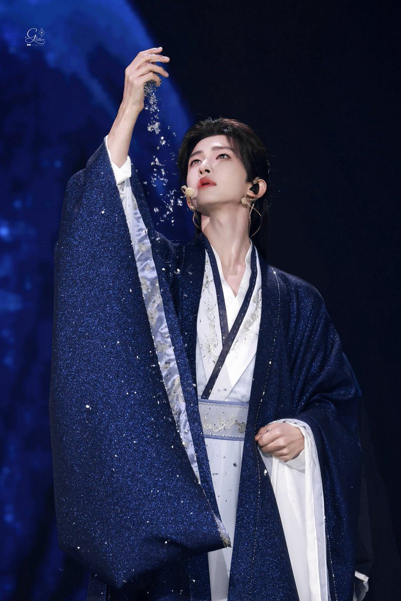 G_Charlie_Liuyu's tweet image. 20251108  臣，恭请陛下殡天！
Cr. Glitter_刘宇0824

#LiuYu #刘宇 #リュウユ
#리우위 #หลิวอวี่ #LưuVũ