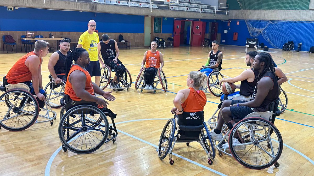 🏀 Primer derbi de la temporada.
El Econy visita al CB Sureste Santa Lucía este sábado (18:30 h) en un duelo intenso y lleno de emoción.

Feriani: “Un derbi exige concentración total. Apenas llevamos dos entrenamientos juntos, pero seguimos construyendo química”.

#SomosEcony